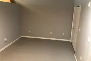 17 W Mercer St, Seattle, WA 98119 - Photo 4