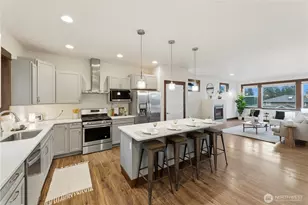 18407 Hawksview Dr, Arlington, WA 98223 - Photo 4