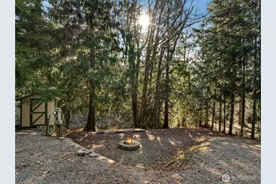 30 N Discovery Place, Hoodsport, WA 98548 - Photo 2