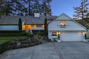 19263 Edgecliff Dr SW, Normandy Park, WA 98166 - Photo 38