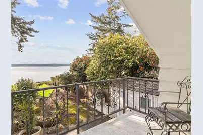 19263 Edgecliff Drive SW, Normandy Park, WA 98166 - Photo 28