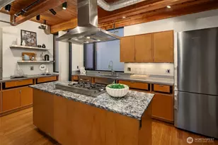 1709 Dexter Ave N, Seattle, WA 98109 - Photo 10