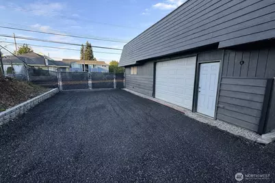 2102 S 12th Street, Tacoma, WA 98405 - Photo 6