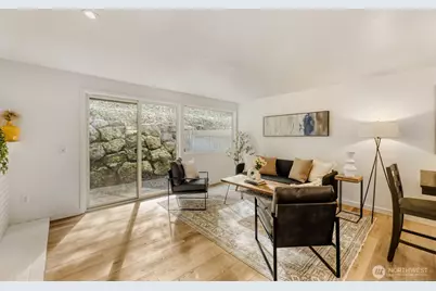 22906 Edmonds Way #10, Edmonds, WA 98020 - Photo 6