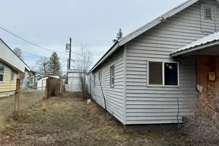 110 Elm St N, Omak, WA 98841 - Photo 8