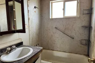 110 Elm St N, Omak, WA 98841 - Photo 6