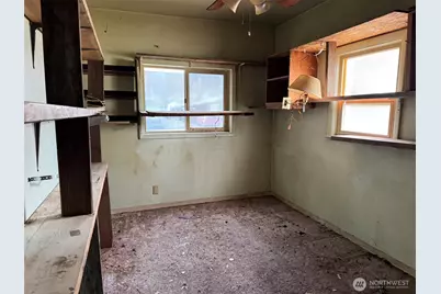 110 Elm Street N, Omak, WA 98841 - Photo 4