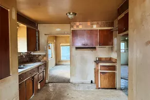 110 Elm St N, Omak, WA 98841 - Photo 2