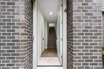 11416 117th Lane NE #E004, Kirkland, WA 98034 - Photo 2