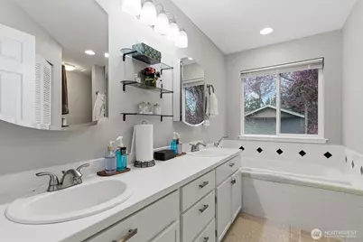 11808 209th Avenue Ct E, Bonney Lake, WA 98391 - Photo 24