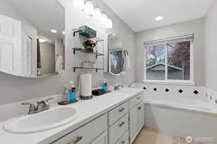 11808 209th Ave Ct E, Bonney Lake, WA 98391 - Photo 24