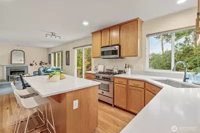 625 191st Street SW, Lynnwood, WA 98036 - Photo 8