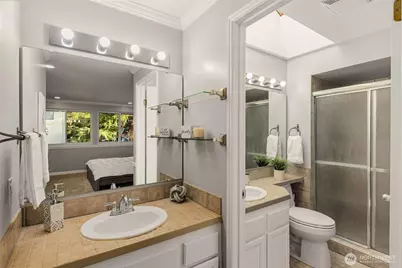 24230 SE 44th Street, Sammamish, WA 98029 - Photo 26