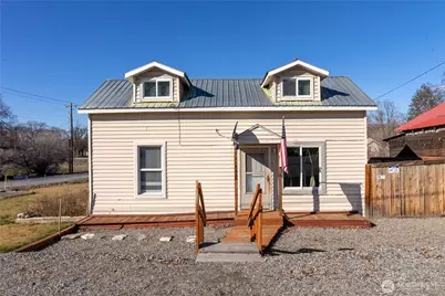 330 Edmonds Street, Omak, WA 98841 - Photo 2