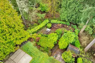 106 165th Ave SE, Bellevue, WA 98008 - Photo 36