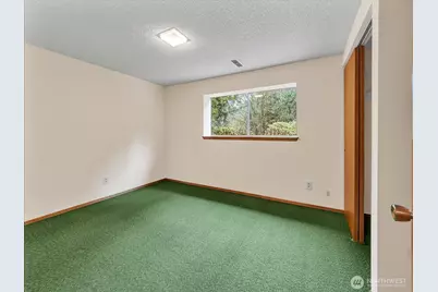 106 165th Avenue SE, Bellevue, WA 98008 - Photo 32