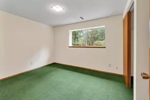 106 165th Ave SE, Bellevue, WA 98008 - Photo 32