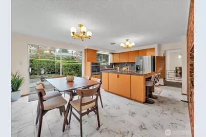 106 165th Avenue SE, Bellevue, WA 98008 - Photo 10