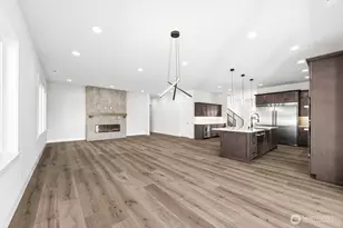 24914 SE 17th St, Sammamish, WA 98075 - Photo 14