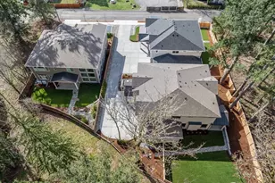 24914 SE 17th St, Sammamish, WA 98075 - Photo 40