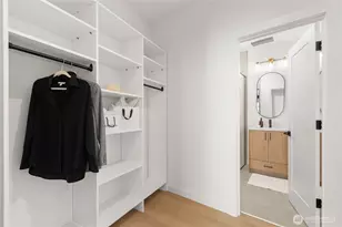 957 N 35th St, Seattle, WA 98103 - Photo 16