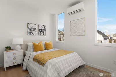 957 N 35th Street, Seattle, WA 98103 - Photo 20