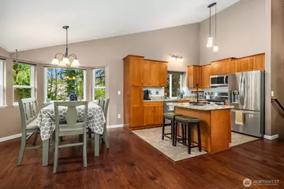 17649 152nd Place SE, Renton, WA 98058 - Photo 8