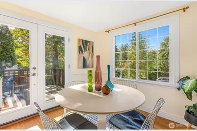 8254 Bagley Avenue N, Seattle, WA 98103 - Photo 8