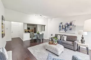 12567 35th Ave NE, Seattle, WA 98125 - Photo 2