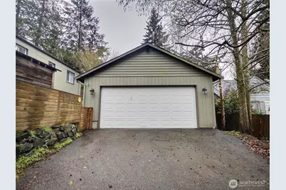 9827 8th Avenue NE, Seattle, WA 98115 - Photo 40