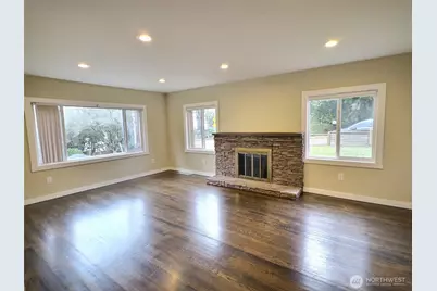 9827 8th Avenue NE, Seattle, WA 98115 - Photo 4