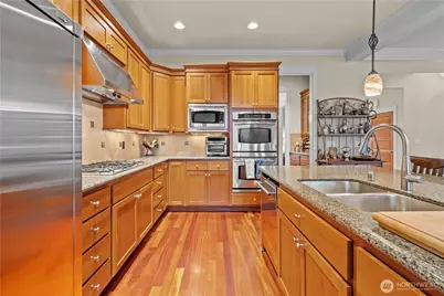 21729 Quiet Water Loop, Lake Tapps, WA 98391 - Photo 12