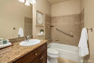 9810 SE 35th Pl, Mercer Island, WA 98040 - Photo 32