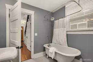 325 23rd Ave E, Seattle, WA 98112 - Photo 14