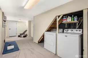 325 23rd Ave E, Seattle, WA 98112 - Photo 16