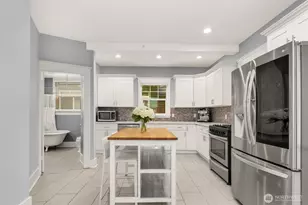 325 23rd Ave E, Seattle, WA 98112 - Photo 8