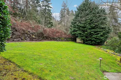 11060 NE 33rd Place #E3, Bellevue, WA 98004 - Photo 30