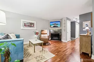 11060 NE 33rd Pl, Bellevue, WA 98004 - Photo 1