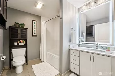 11060 NE 33rd Place #E3, Bellevue, WA 98004 - Photo 22