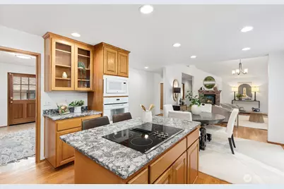 15375 Sunrise Drive NE, Bainbridge Island, WA 98110 - Photo 14