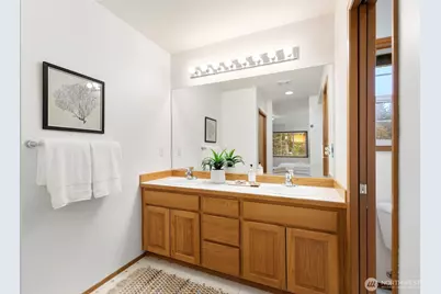 15375 Sunrise Drive NE, Bainbridge Island, WA 98110 - Photo 22