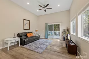 9330 240th Ave SE, Issaquah, WA 98027 - Photo 28