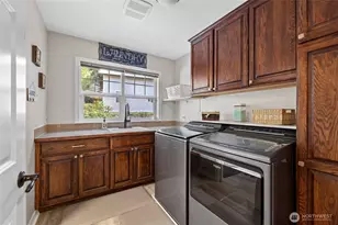 9330 240th Ave SE, Issaquah, WA 98027 - Photo 12