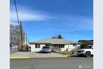 222 3rd Avenue SE, Quincy, WA 98848 - Photo 1