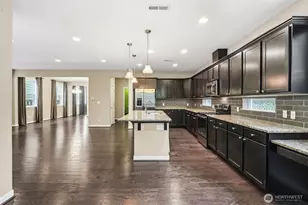 8856 Yarrow Ct SE, Tumwater, WA 98501 - Photo 2