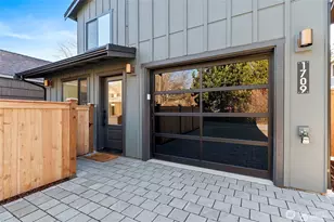 1709 NE 117th St, Seattle, WA 98125 - Photo 4