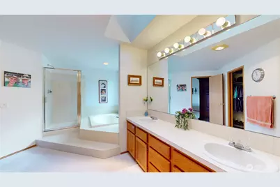 1704 Field Place NE, Renton, WA 98059 - Photo 22