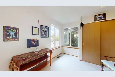 1704 Field Place NE, Renton, WA 98059 - Photo 8