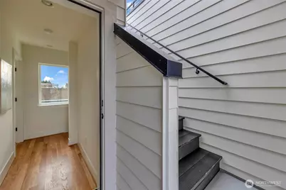 4048 32nd Avenue W #B, Seattle, WA 98199 - Photo 18