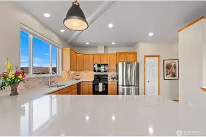 2220 Michael Brooke, Wenatchee, WA 98801 - Photo 12